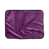 Liberator Fascinator Mini Throw for Mess-Free Play